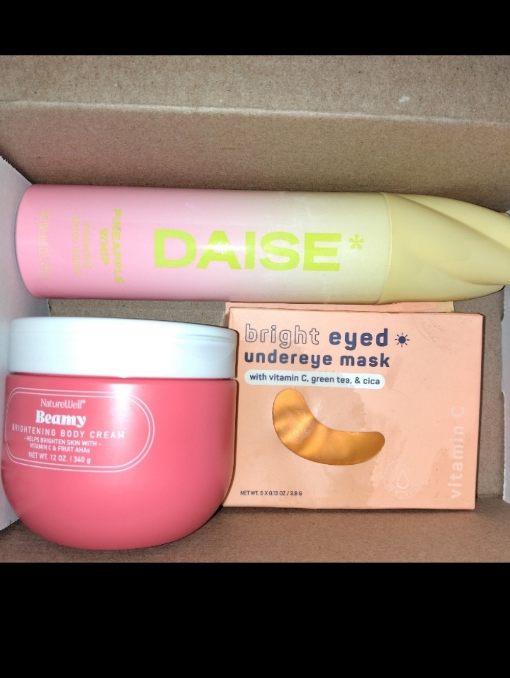 Make Up Beauty Bundle Box - Picture 2 of 8